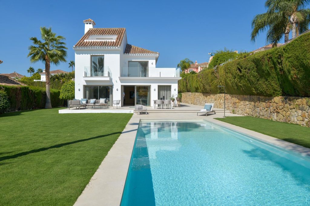detached homes construction in Marbella